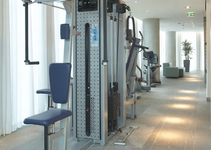 Empire Riverside Hotel